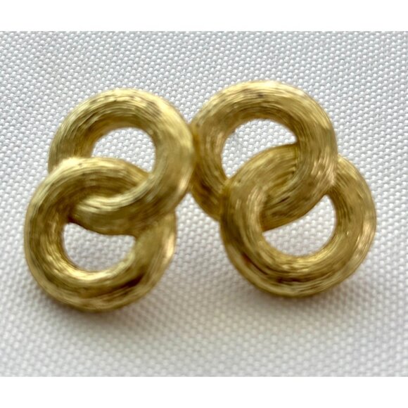 Vintage Gold-Tone Double Interlocking Circle Pierced Earrings - Picture 2 of 4